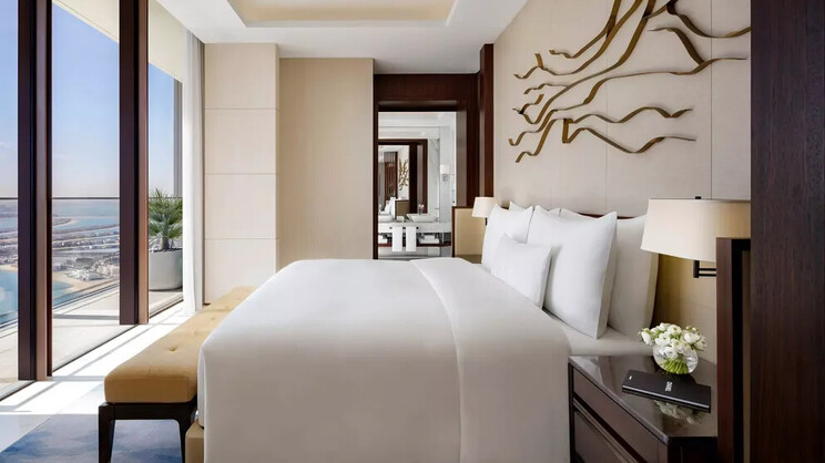 Junior Sky View Suite