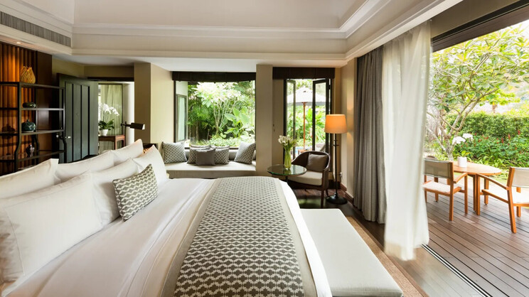 Beachfront Layan Pool Villa 