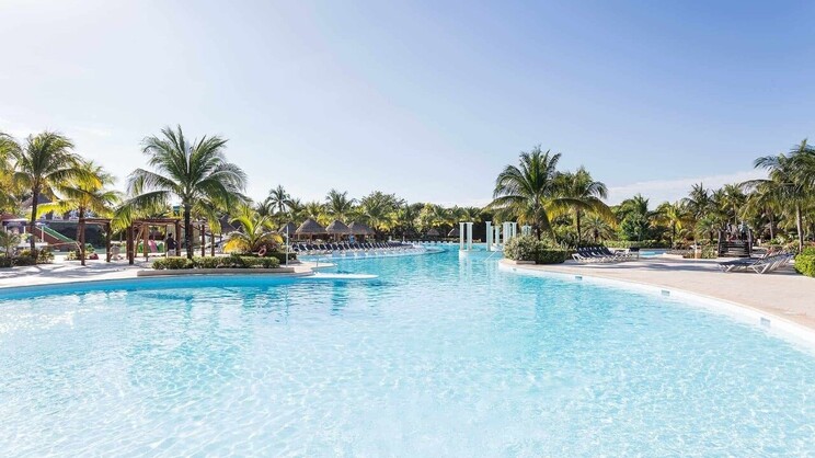 Grand Palladium Colonial Resort & Spa