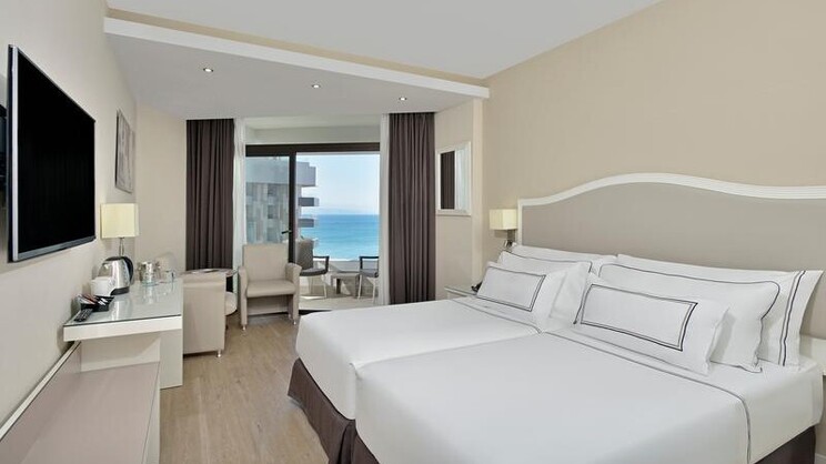 Deluxe Room Sea View