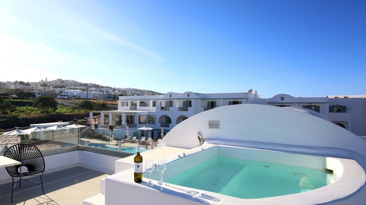 Astro Palace Hotel & Suites