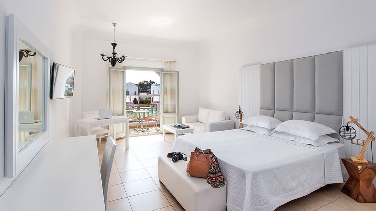 Astro Palace Hotel & Suites