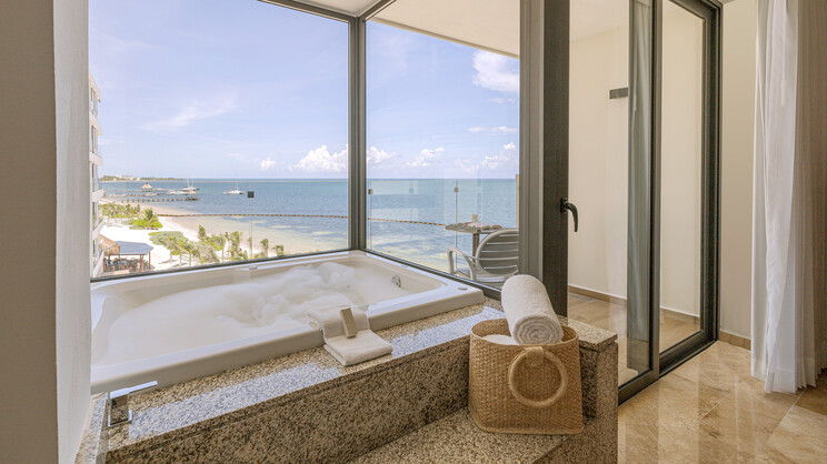 Amber Room (Adult-Only Section)