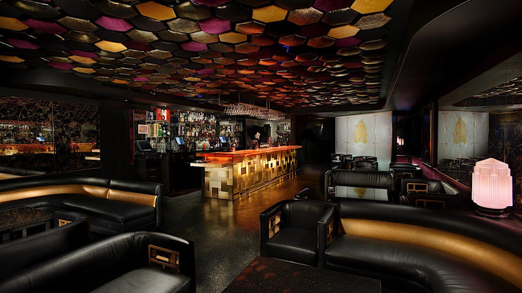 Hotel Shangri-La at the Ocean