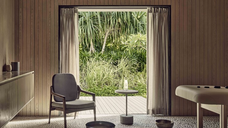 Patina Maldives, Fari Islands