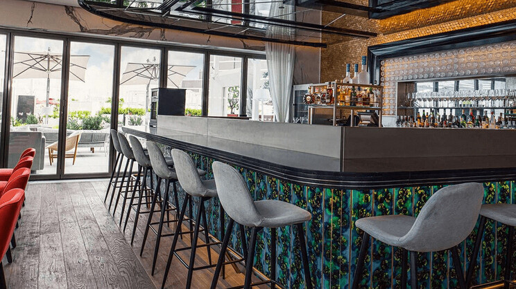 Th8 Palm Dubai Beach Resort