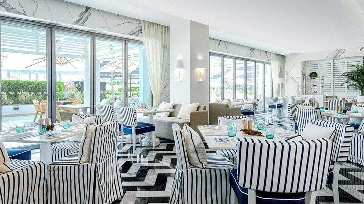 Th8 Palm Dubai Beach Resort