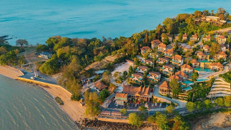 Sinae Phuket Luxury Hotel