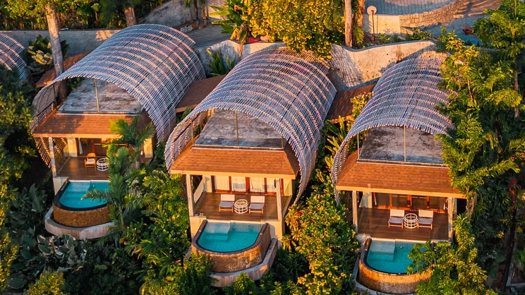 Sinae Phuket Luxury Hotel