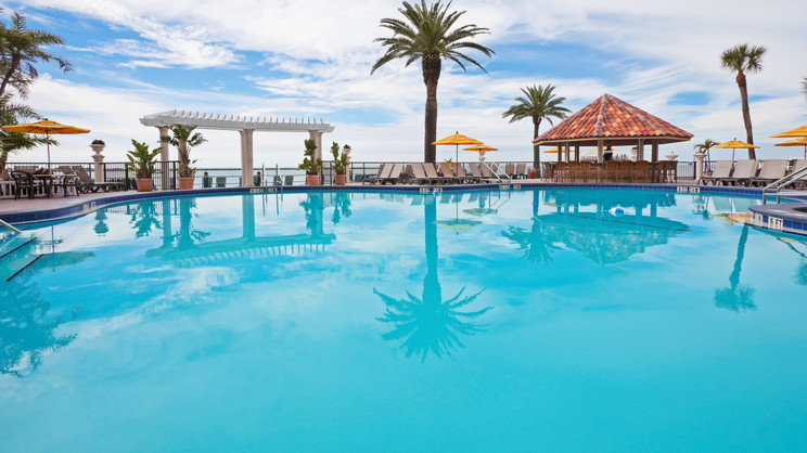 Holiday Inn & Suites Clearwater Beach