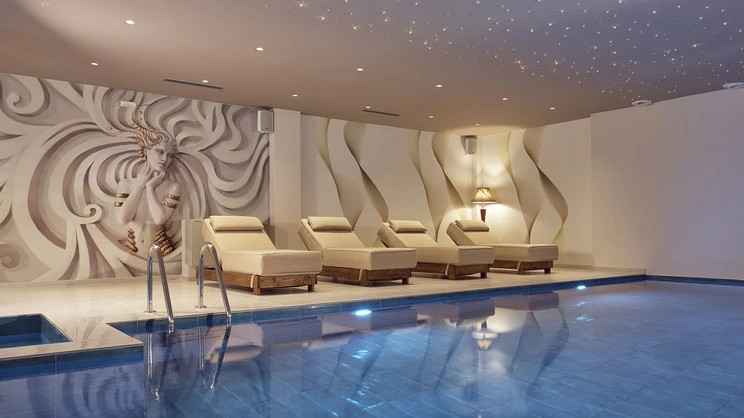 Golden Sun Hotel