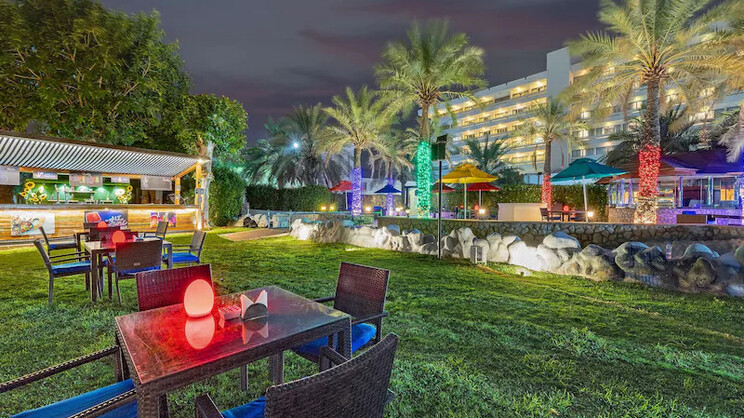 Radisson Blu Hotel & Resort, Al Ain