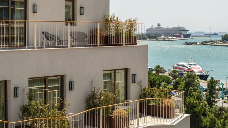 Mitsis N'U Piraeus Port