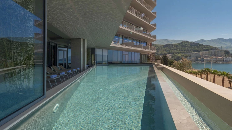 Sea Star Hotel