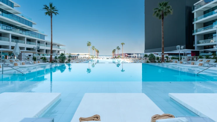 FIVE LUXE JBR