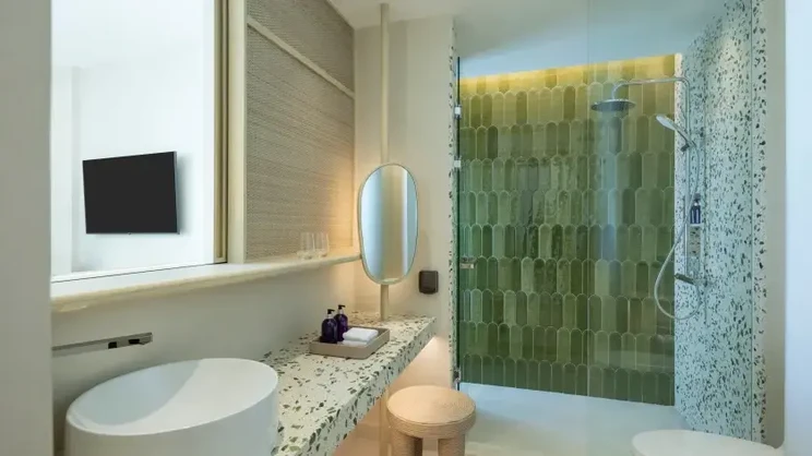 Mirage Panoramic Room