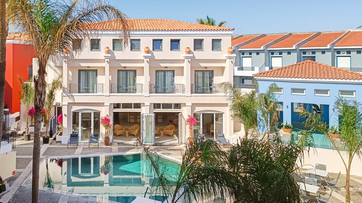 Grecotel Plaza Beach House