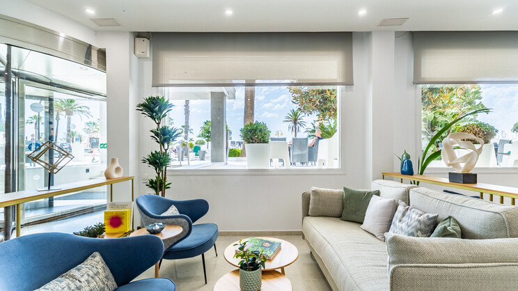 Hotel Las Arenas Affiliated by Meliá