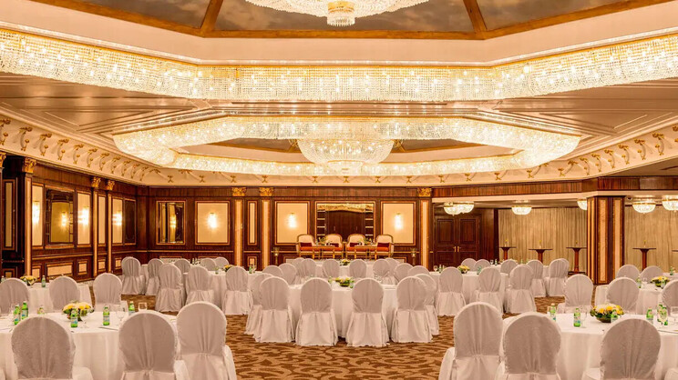 Le Méridien Dubai Hotel & Conference Centre