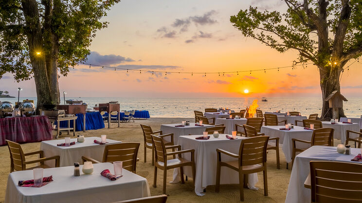 Sunset At The Palms Resort