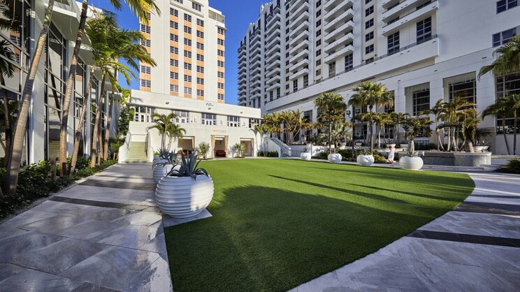 Loews Miami Beach Hotel