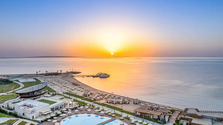 Rixos Premium Magawish Suites & Villas