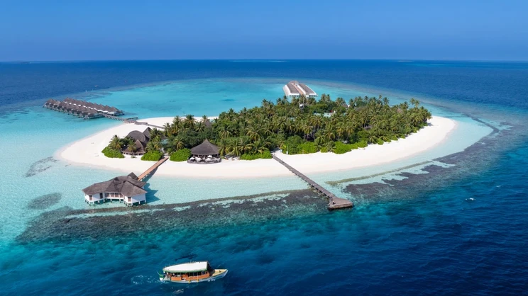 Angaga Island Resort & Spa