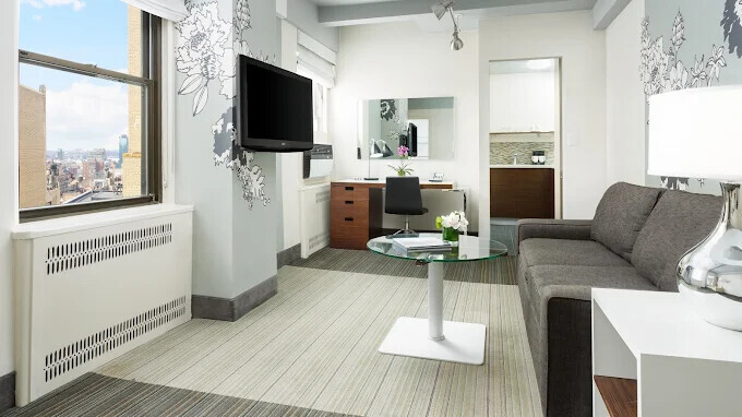 One Bedroom Suite with Kitchen 