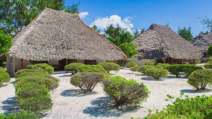 Hakuna Majiwe Beach Lodge 