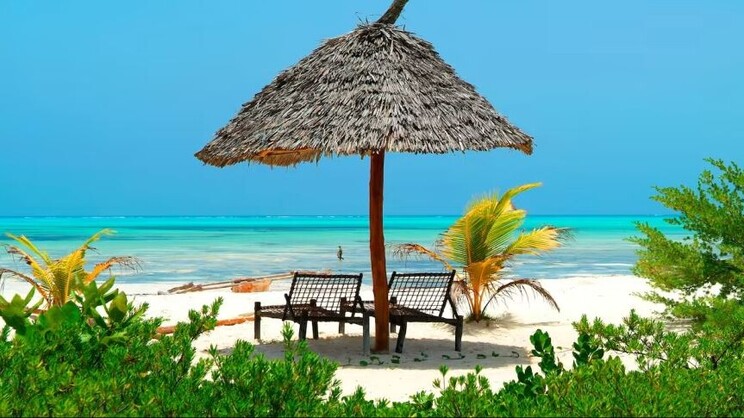 Hakuna Majiwe Beach Lodge 