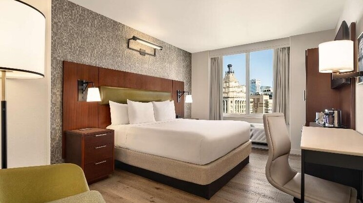 DoubleTree by Hilton Hotel New York City - Financial District