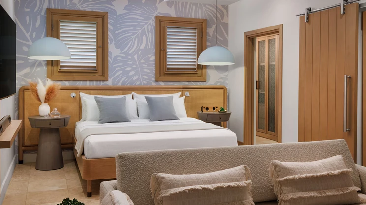 Garden Butler Suite with Patio Tranquillity Soaking Tub 