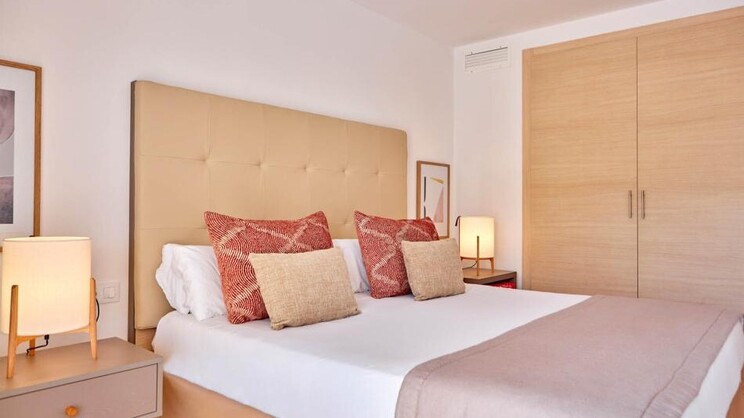 One Bedroom Penthouse Suite