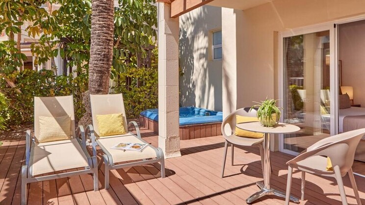 Studio Royal Terrace