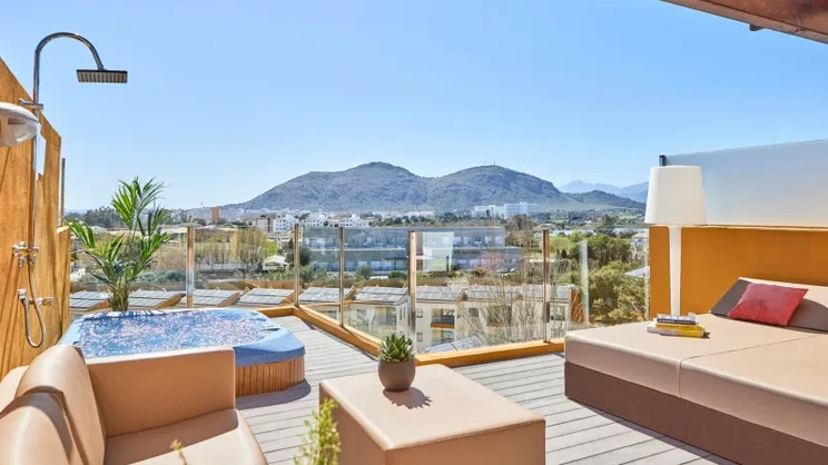 One Bedroom Penthouse Suite