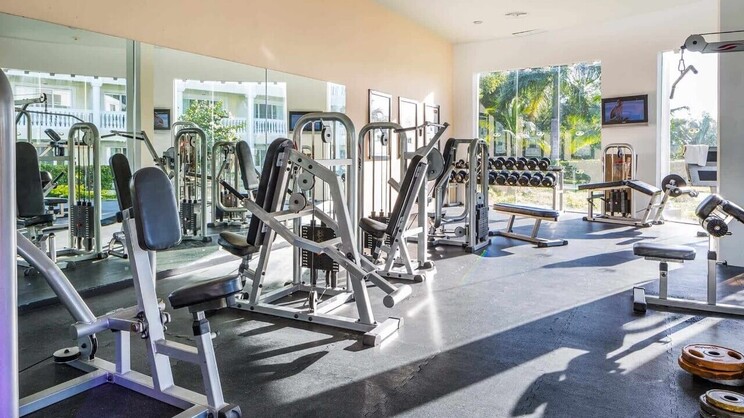 Grand Palladium Lady Hamilton Resort & Spa