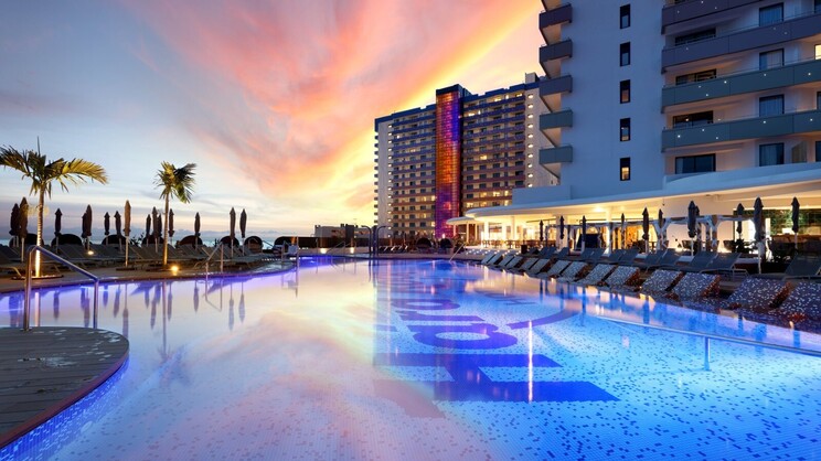 Hard Rock Hotel Tenerife