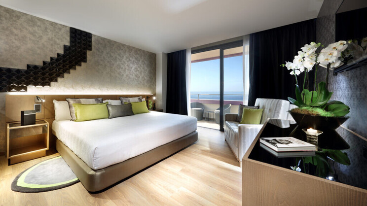 Deluxe Silver, Gold and Platinum