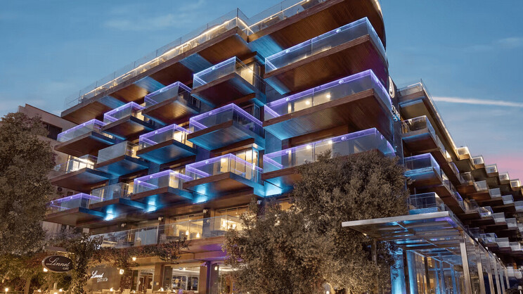 DoubleTree by Hilton Kusadasi