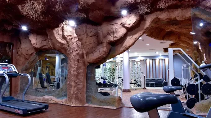 Parrotel Beach Resort