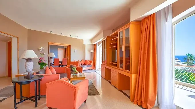 Parrotel Beach Resort