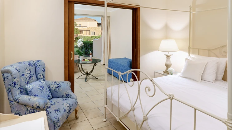 Petit Family Room (36 m², sleeps 4)