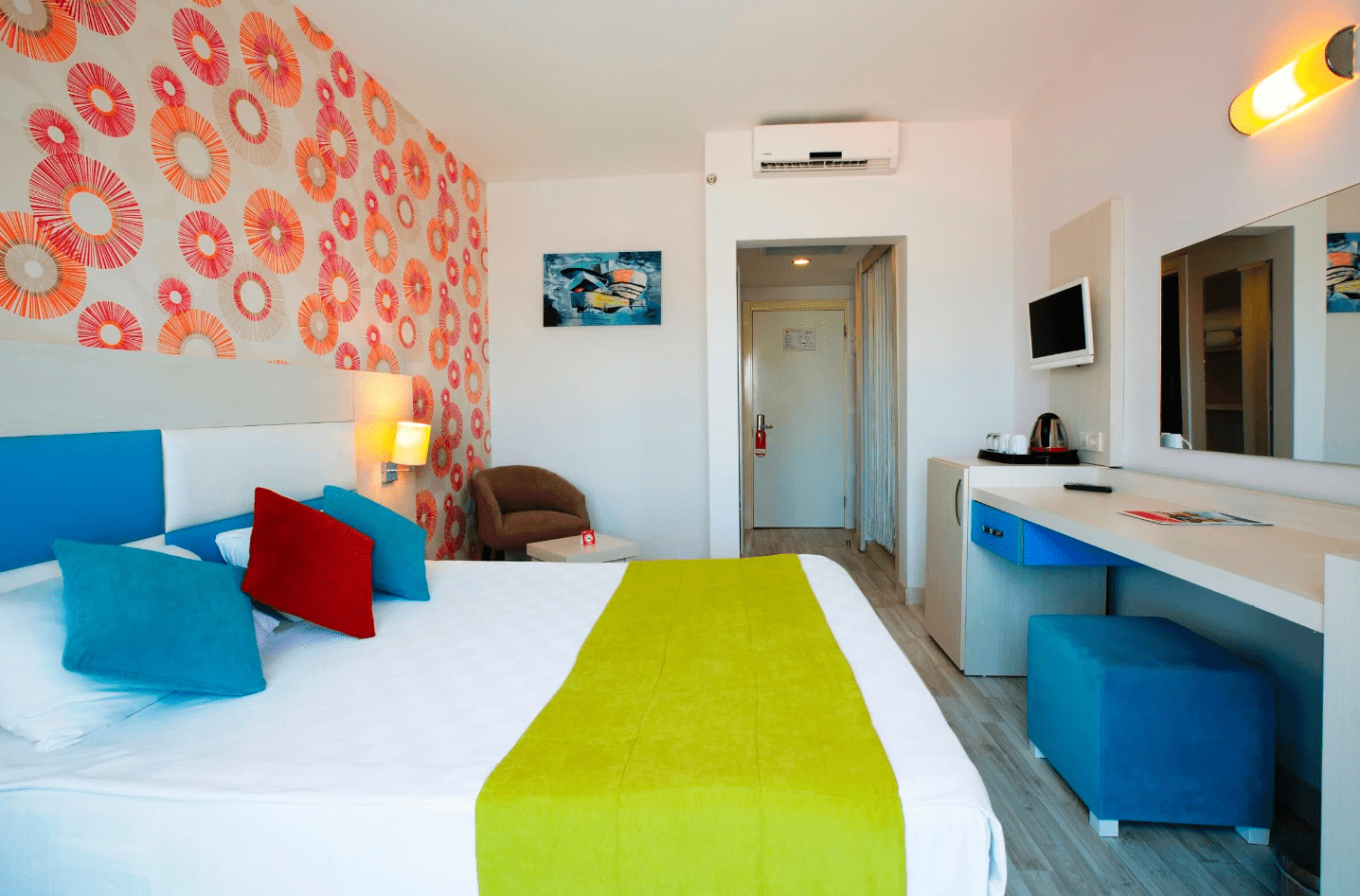 Standard Room (Pool Or Garden View)