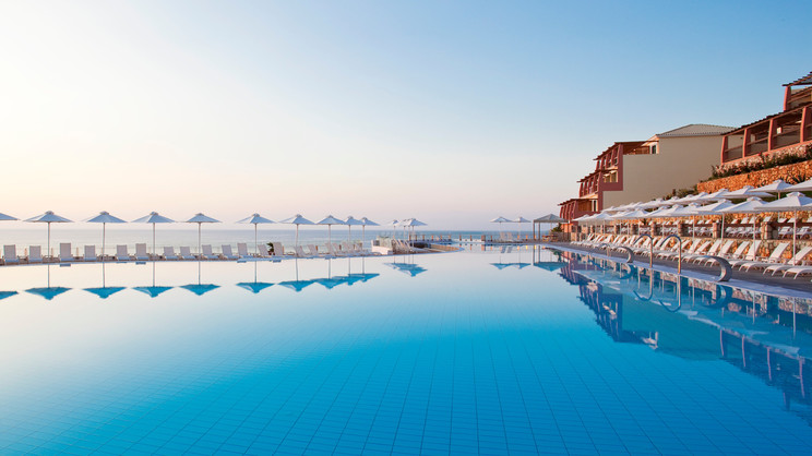 Apostolata Island Resort & Spa