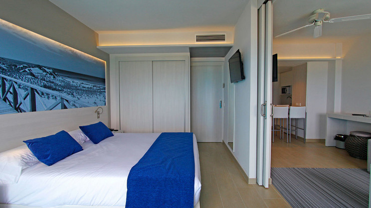 Tonga Tower Design Hotel & Suites