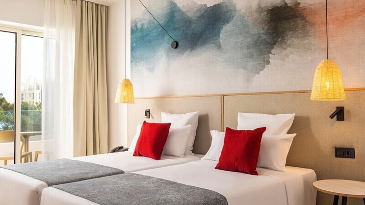 Double Superior Pool View