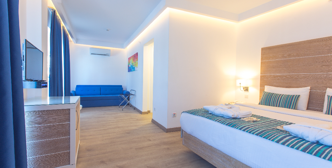 Superior Whirlpool Room