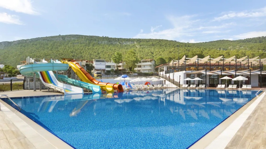 Ramada Resort by Wyndham Akbuk