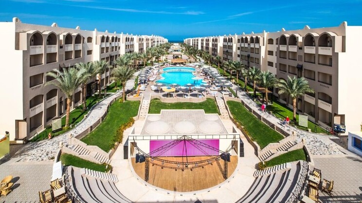 El Karma Aqua Beach Resort