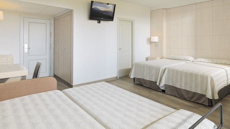 Spring Hotel Bitacora